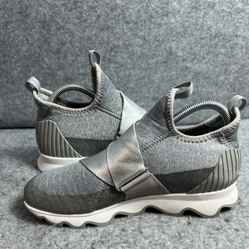 Sorel Kinetic Sneak Grey Metallic Silver Slip On Shoes Sneakers Women Size 9